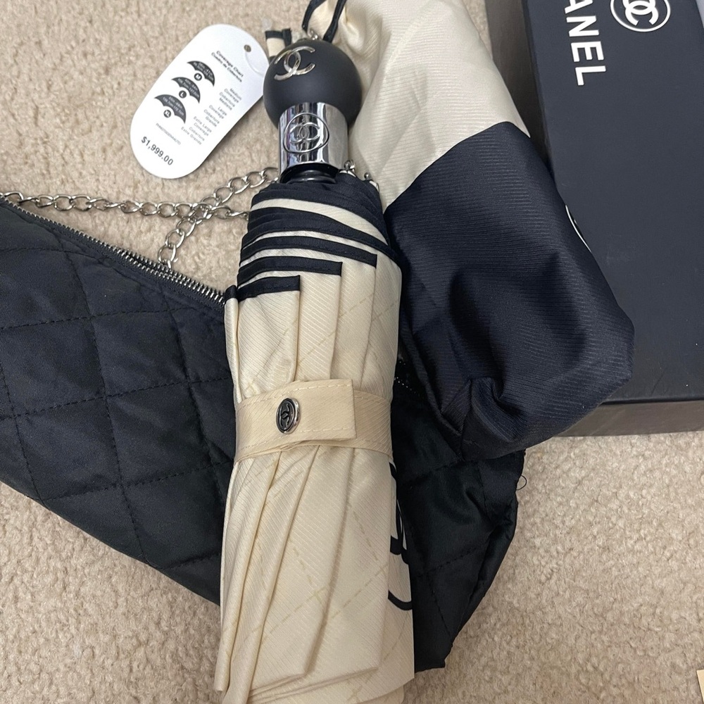 Chanel Umbrella & Pouch - Picture 3 of 9